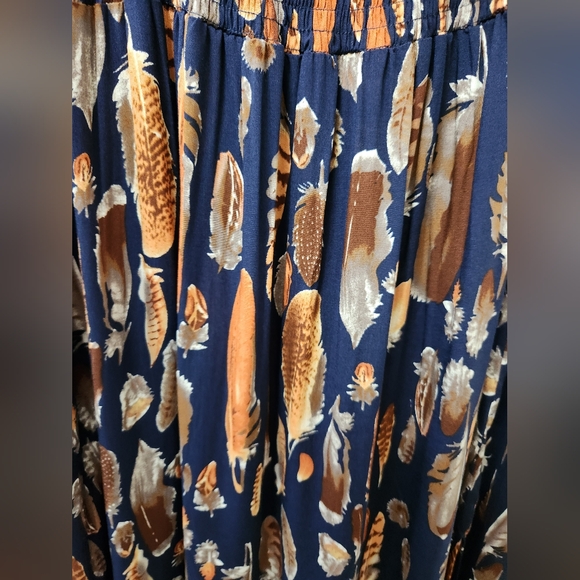 NEW Flowy Feather Dress w Slit Size 18-20 Plus 2X - Picture 5 of 6